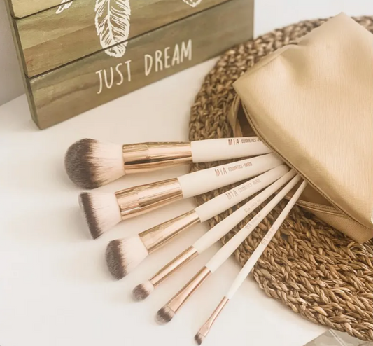 Cómo usar tus brochas de maquillaje
